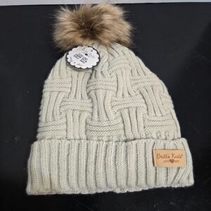 NWT Britts Knits Womens Cream Knit fleece Lined Beanie Hat Fur Pom Pom gorpcore